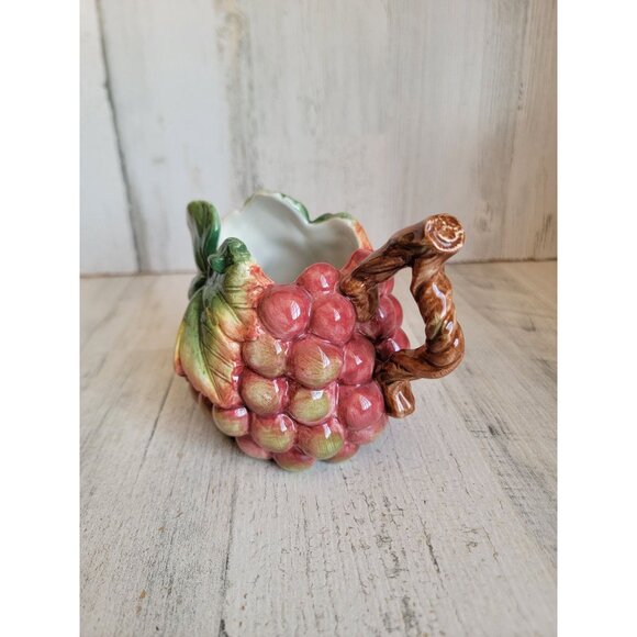 Fitz Floyd grape cluster creamer pitcher vintage xmas fruit - Picture 2 of 6